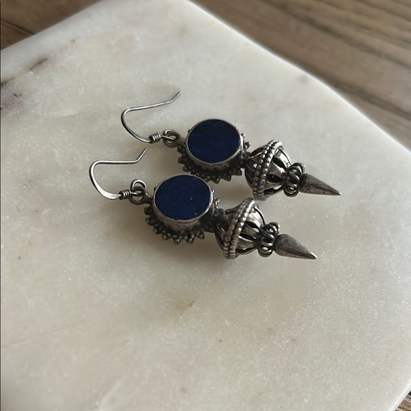 Vintage Sterling Silver and Blue Lapis Dangle Earrings - Picture 4 of 4